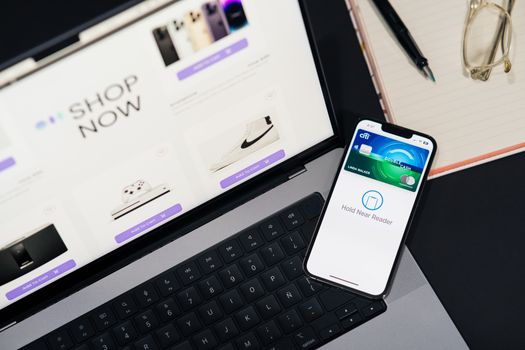 Apple Card’s Big Shake-Up: What Goldman Sachs’ Exit Means for You (and Apple!)