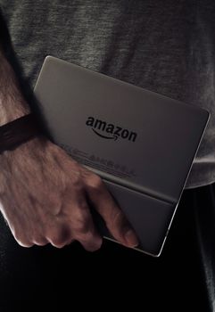 Amazon Unleashes a Game-Changer: A Full 2-in-1 Laptop and Tablet for Just $70!