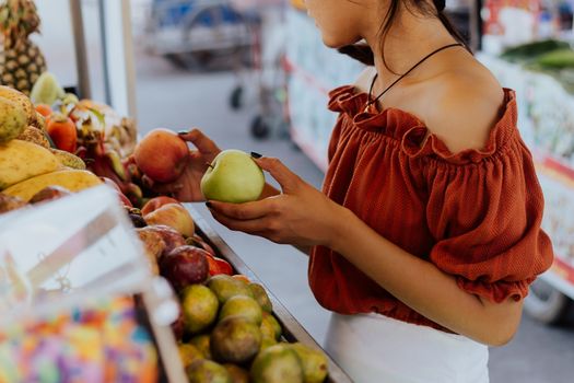 The Savvy Apple Shopper’s Guide: Buy These, Skip Those!