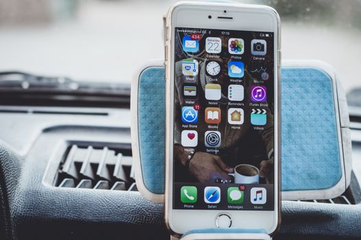 Get Ready! iOS 26.4 Beta 1 Unleashes a Wave of New iPhone Features for Developers