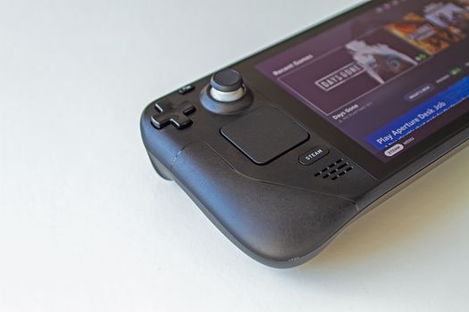 Steam Controller Leaks: Trackpads Shine, But Price Could Sting!