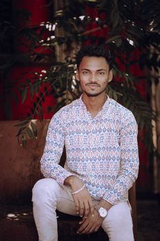 E! News-এর হট স্টোরি: সেলেব্রিটি সংস్కন্দল, মাঙ্গলিক বন্ধন এবং বিচ্ছেদের আপডেট