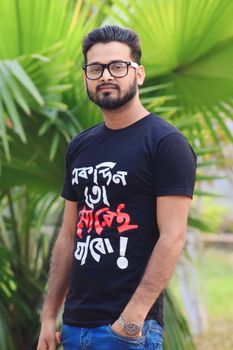 হান্টেড বাই ফিল ফোরএভার? নীল সান’স ডেইলি নিউজ হেডলাইন্সে ভাইরাল গোসিপের সতyer খোঁজা