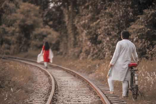 প্যাথான் ২ এবং ব্রহ্মাস্ত্র ২: নতুন ট্রেলারগুলো যে ভাবে বোলিউডের ভবিষ্যৎ চিত্রিত করছেন