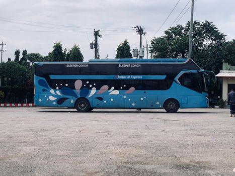 প্রপেলার ONE-WAY NIGHT COACH: 존 트라볼타의 새로운 항공 스릴러, Apple TV에서 스트리밍 시작