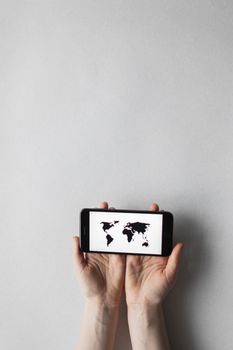 Are Smartphones Dampening Global Birth Rates? A Deep Dive into Tech‑Driven Demographic Shifts